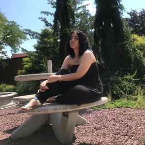 Meet your Posher, Brenda